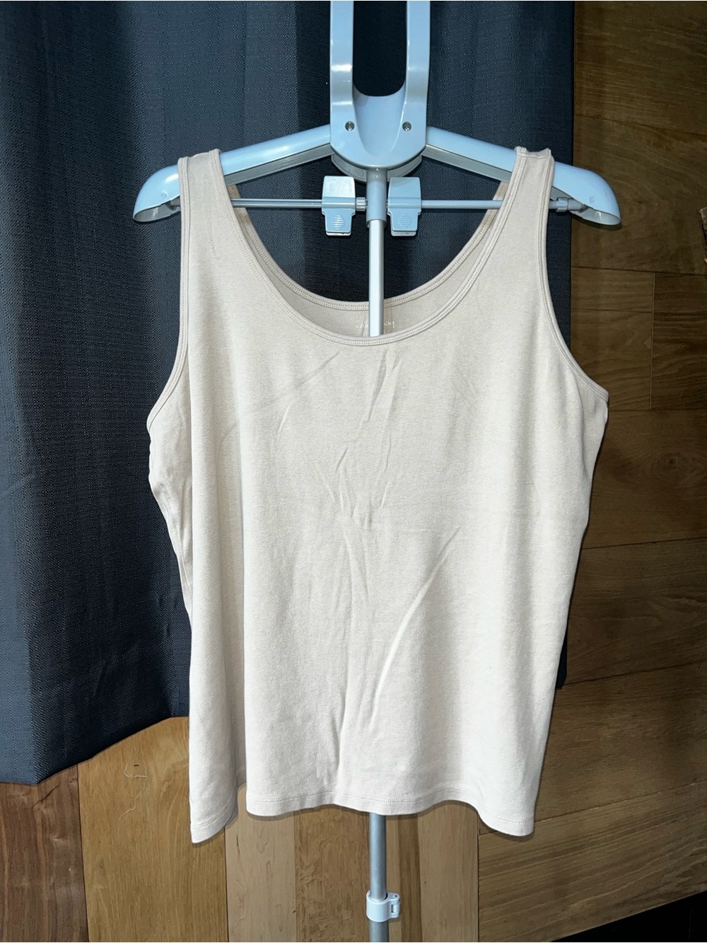 Scoop Neck Tank Top — Cream Women’s Basic